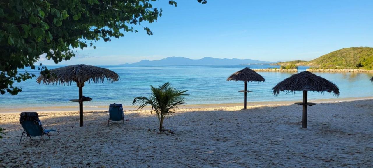 Kaz Lorike - Vue Mer & Piscine Exceptionnelle - Anse Des Rochers Saint-Francois  Ngoại thất bức ảnh